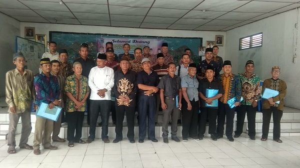 DPMDes Lahat Beri Pembinaan kepada Pengurus Lembaga Adat Desa di Merapi Barat