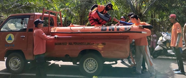Tim Basarnas Lahat Tiba di Desa Nanjungan Merapi Timur, Tolong Anak Tenggelam