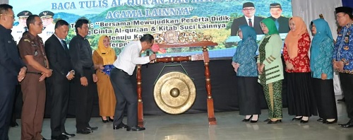 Bupati Lahat Cik Ujang Launching Kurikulum Muatan Lokal Baca Tulis Alquran dan Kitab Suci Agama lainnya