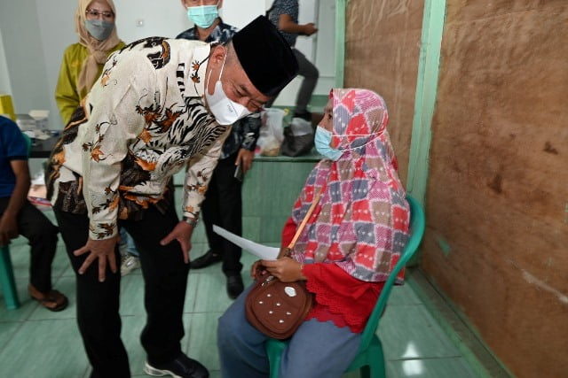 Bupati Lahat Cik Ujang Apresiasi Masyarakat Lakukan Suntik Vaksin