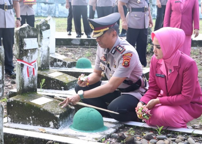 Kapolres Lahat S Kunto Hartono Pimpin Ziarah ke Taman Makam Pahlawan 