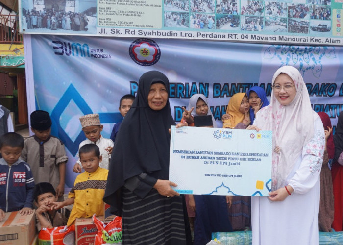 YBM PLN Jambi Berbagi Kebahagiaan Jelang Ramadhan di Rumah Asuhan Umi Ikhlas dan Yayasan Teratai Jaya