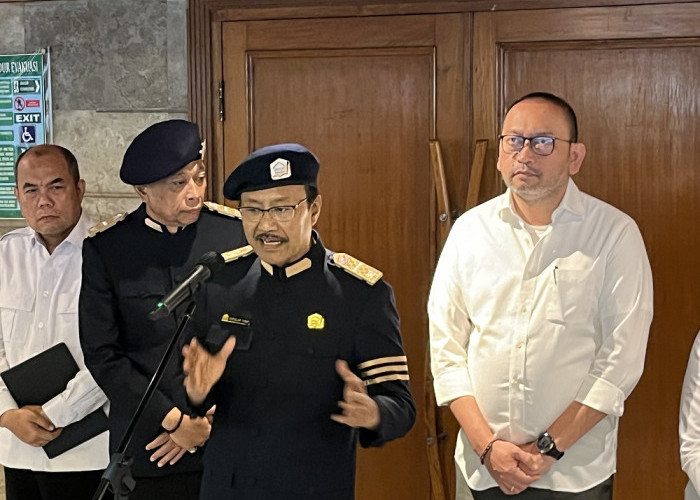 Alasan Kemensos Salurkan Dana Bansos BLTS Lewat PT Pos Indonesia daripada Himbara