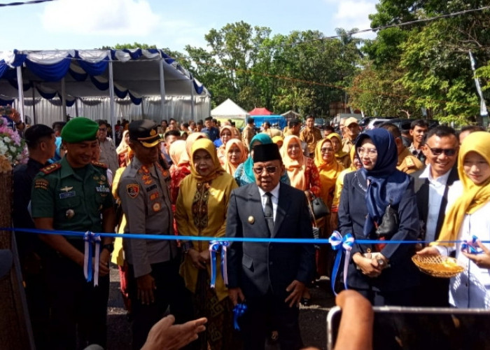 Wabup Haryanto Buka Pameran Pembangunan/Bazar Hari Jadi Kabupaten Lahat