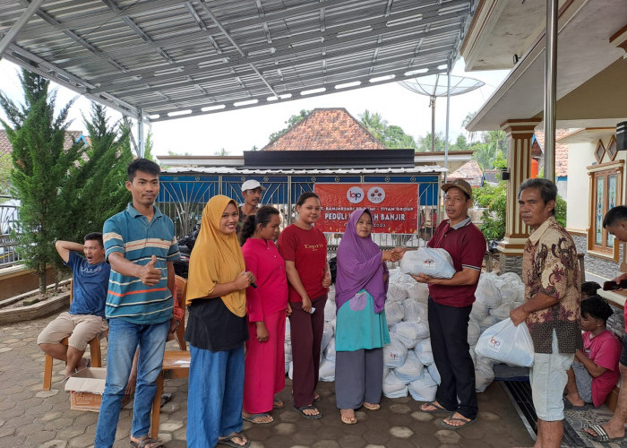 Pemerintah Desa Banjar Sari Salurkan Bantuan Untuk Warganya