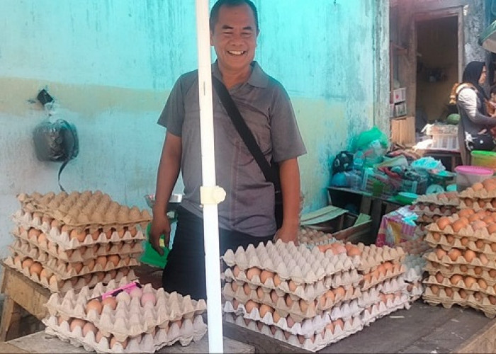 Harga Telur Naik di Muara Enim, Pedagang dan Pembeli Mengeluh
