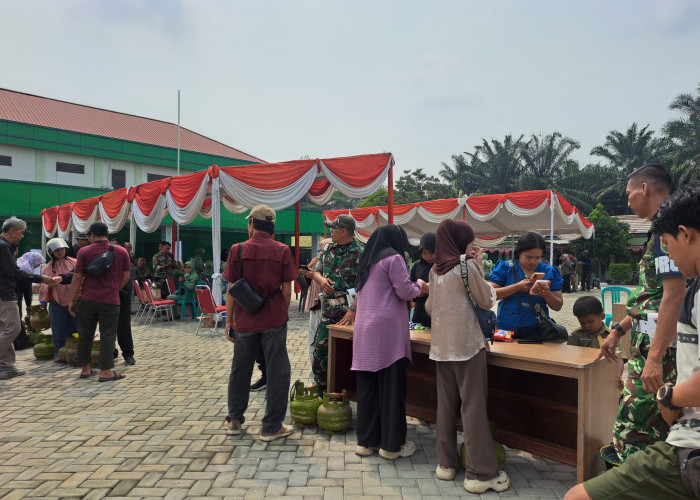 Dandim 0405/Lahat Buka Bazar Murah Serentak Sambut HUT ke-81 TNI