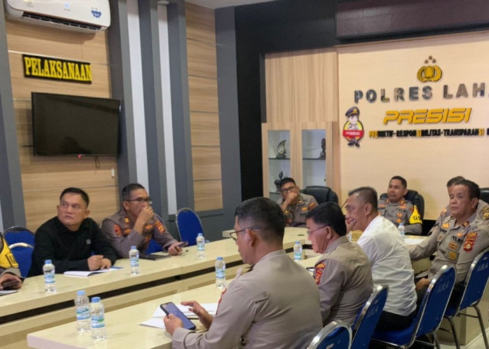 Kapolres Lahat Ikuti Zoom Meeting Rapat Koordinasi Operasionalisasi SPPG Polri