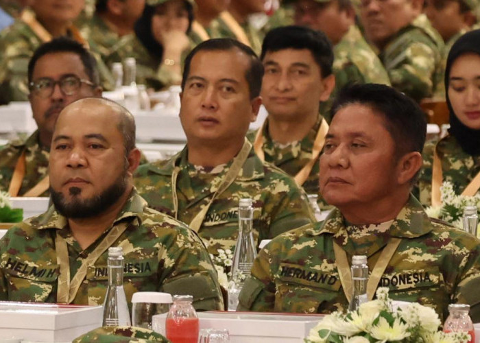 Herman Deru - Cik Ujang Kompak Parade Senja dengan Prabowo, Jokowi dan SBY