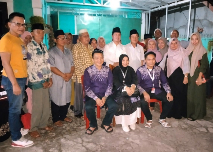 Pulang Jakarta, YM Langsung Antar Keberangkatan Haji Darsi Elyanto dan Keluarga Berangkat Haji 2024