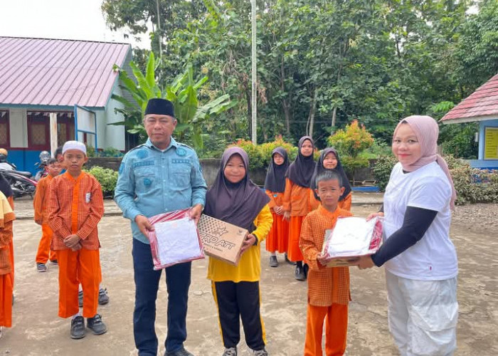 Mantap,Ternyata Ini Tujuan Pemerintah Desa Tanjung Jambu Berikan Bantuan Kepada Siswa Berprestasi