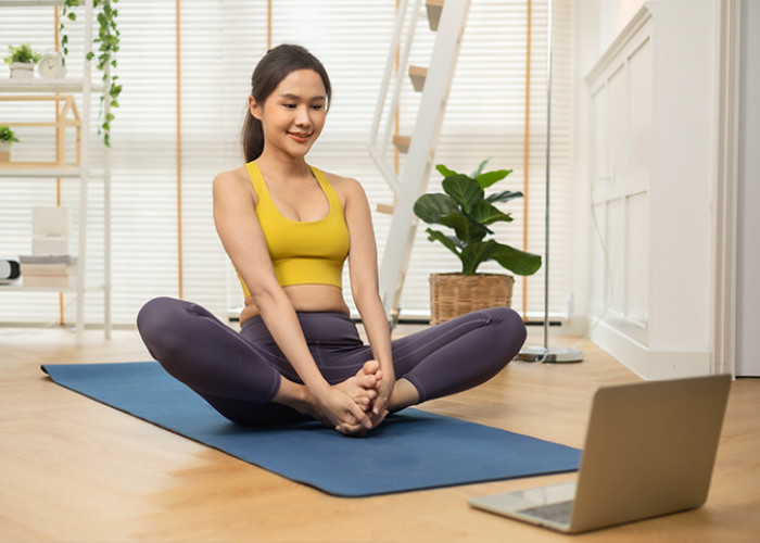 Olahraga Ringan di Rumah Makin Praktis, Ini Peralatan Decathlon yang Bisa Digunakan