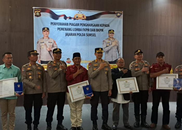 Sat Binmas Polres Lahat Hadiri Penyerahan Piagam Penghargaan Lomba FKPM dan BKPM dari Polda Sumsel
