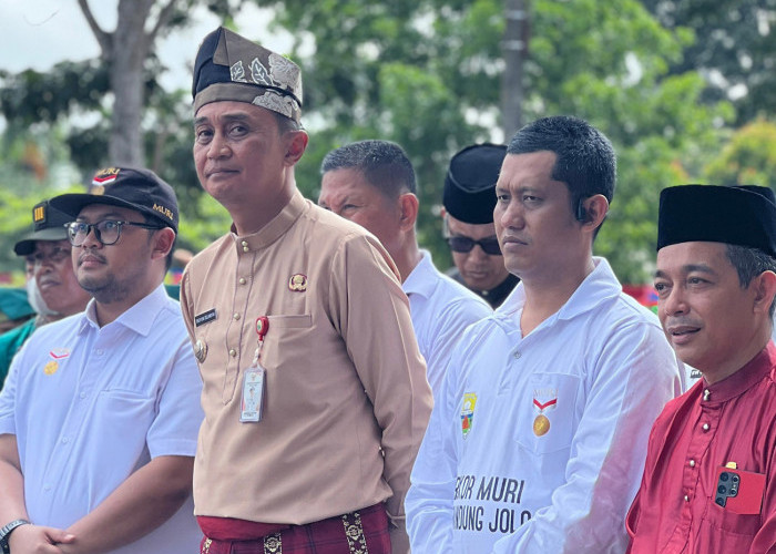 PLN Sukseskan Peringatan Hari Pendidikan Nasional di Muaro Jambi, Dukung Pagelaran Senandung Jolo