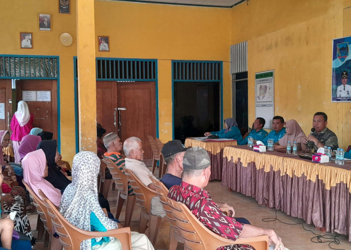 Pemerintah Desa Tanjung Telang Salurkan Bantuan Ekstrim, Simak Yang di Sampaikan Camat Merapi barat