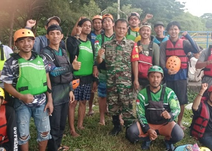 Tim Basarnas Menyusuri Sungai Lematang Lahat, Danramil Pulau Pinang Perintahkan ini