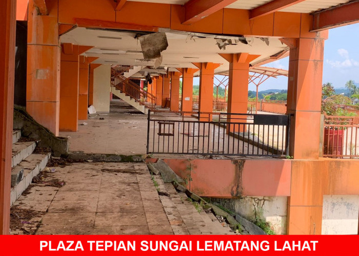 Waduh, Banyak Bekas Kondom Berserakan di Plaza Tepian Sungai Lematang Lahat