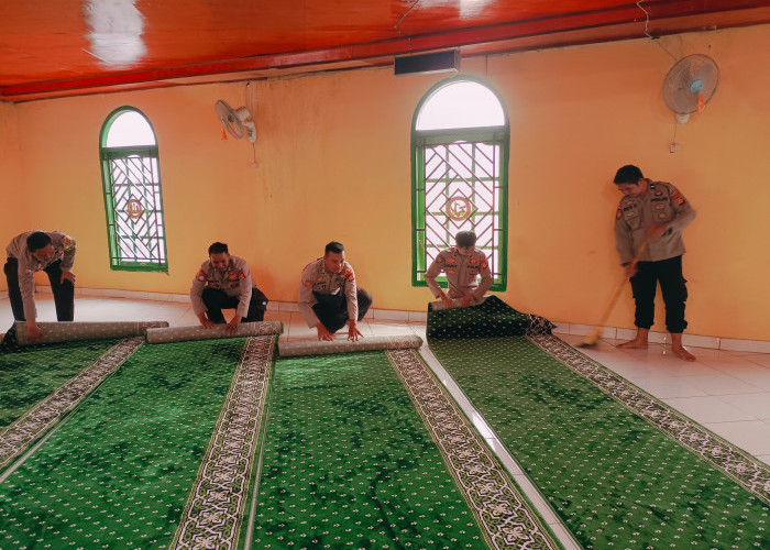 Polsek Jarai Gelar Giat Kurve di Masjid Istiqamah, Wujudkan Lingkungan Bersih dan Sehat