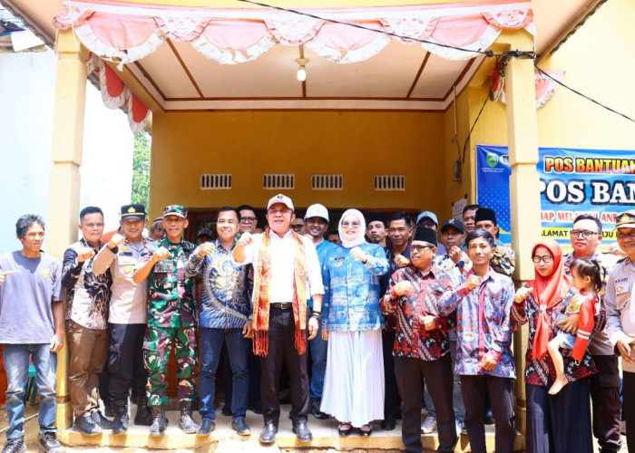 Dukung Kesadaran Hukum Warga, Gubernur Herman Deru Bantu Laptop dan Printer untuk Posbankum Desa