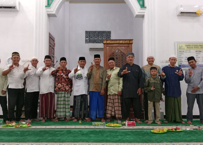 Dewan Masjid Indonesia Lahat Lakukan Pembinaan Administrasi kepada Pengurus Masjid di Tanjung Payang