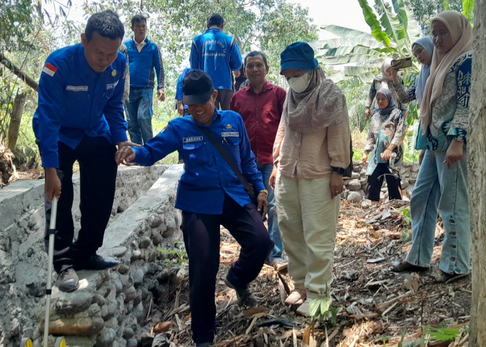 Tim monev Kecamatan Merapi Barat Lanjutkan Monev di Desa Lebak Budi