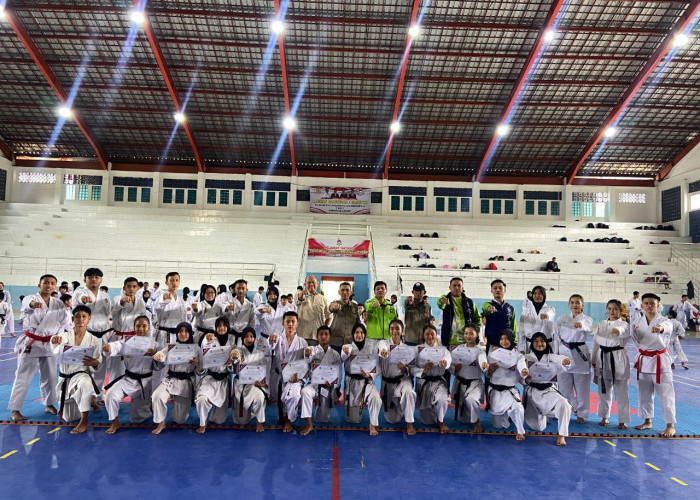 Ketua KONI Susiawan Rama Hadiri Kenaikan Sabuk Perguruan Ryu M Karate-Do Indonesia Pengcab Lahat