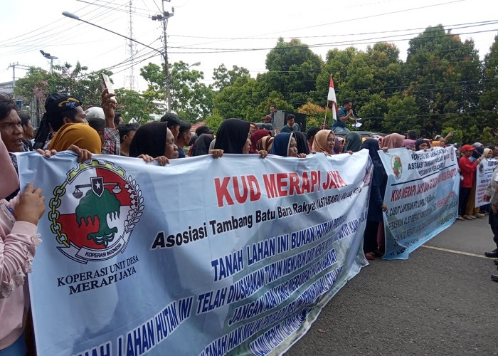 Massa Aksi Damai Astabara dan KUD-Merapi Jaya Pilih Bertahan