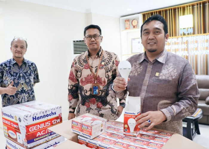 PLN UID S2JB Kirim Bantuan 500 Lampu Emergency Bantu Warga Terdampak Banjir Longsor di Aceh, Sumut, Sumbar 