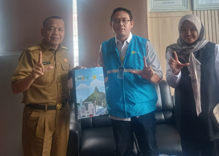 Sinergi Tekan Tunggakan, PLN ULP Lembayung Koordinasi dengan Sekda Lahat Terkait Tagihan LPJU