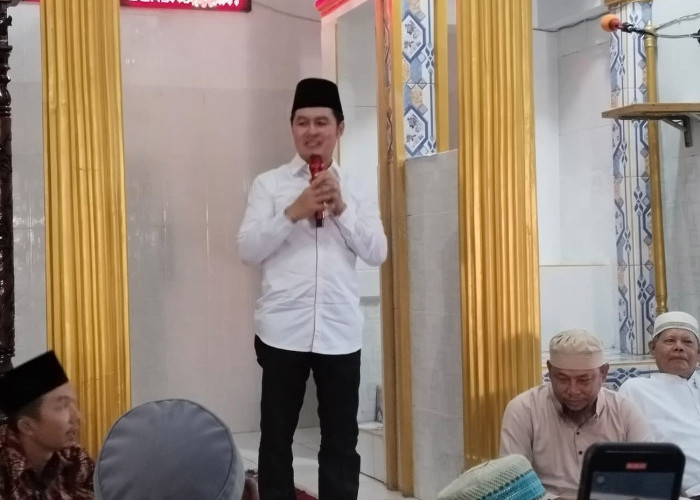 Calon Bupati Lahat Yulius Maulana Sholat Jumat di Penghijauan, Terkenang Masa Kecil, Inilah Program YM