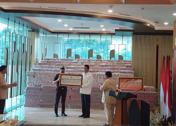 Belum Semuanya! Kejagung Hanya Pamerkan Uang Rp 2,4 Triliun dari Rp 13,255 Triliun Korupsi CPO