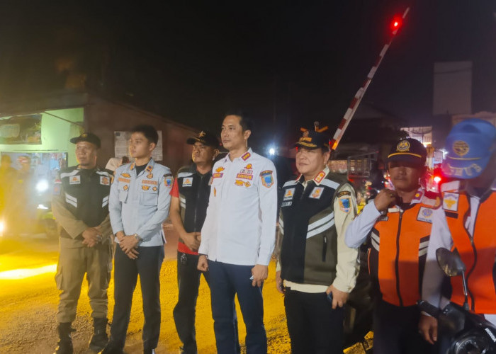 Rambu Diabaikan, Bus dan Truk Masih Nekat Masuk Kota Lahat