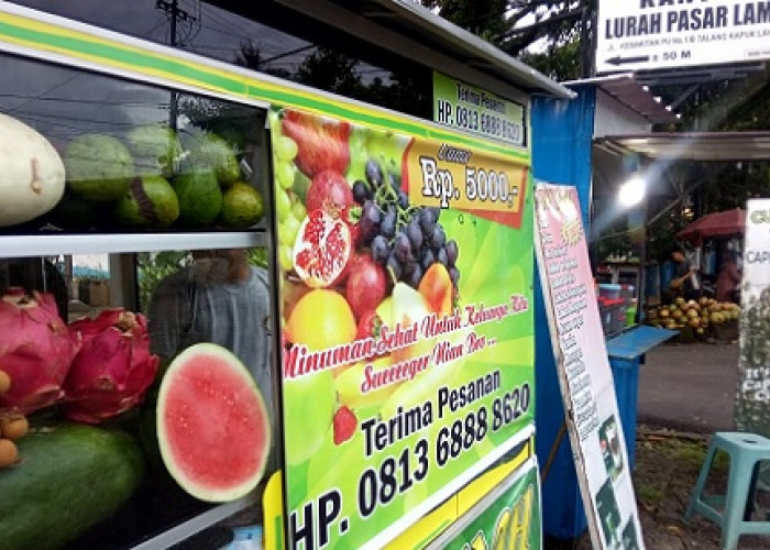 Berkah Ramadan, Penjual Sup Buah di Kabupaten Lahat Ramai Pembeli