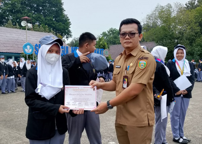 Luar Biasa! 6 Siswa SMAN 4 Lahat Ukir Prestasi di Berbagai Ajang
