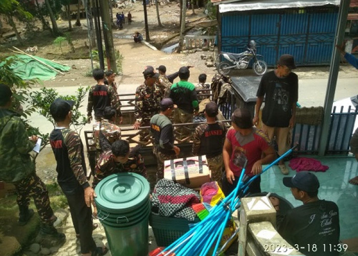 Ansor Banser Lahat Berikan Bantuan di Desa Lubuk Sepang