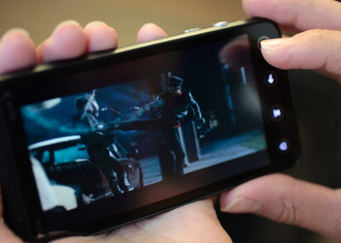 3 Smartphone Android Berkualitas untuk Nonton Film dari Mana Saja