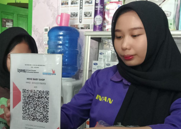 Belanja Praktis, Pakai QRIS, NKHZ Baby Shop Tumbuh Bersama QR Code BRI