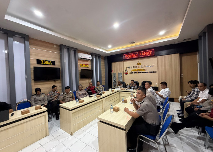 Kapolres Lahat Ikuti Latpra Ops Sikat Musi I Polda Sumsel Melalui Zoom