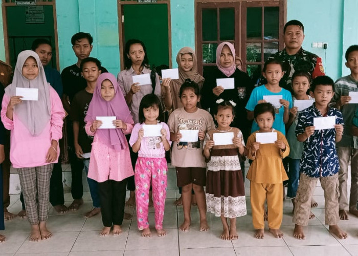 Pemdes Lematang Jaya Salurkan Beasiswa Dari PAUD Sampai SMP Di Tambah Santunan Anak Yatim, Nih Jumlahnya