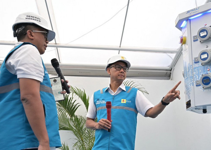 Tinjau SPKLU Bandung, Dirut PLN Pastikan Seluruh Infratruktur EV Siap Layani Masyarakat 24 Jam