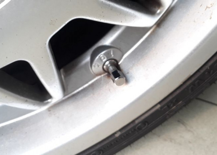 Ini Cara Melindungi Pentil Mobil dari Kotoran dan Air, Benda Kecil Manfaat Besar, Peralatan Mobil dan Motor