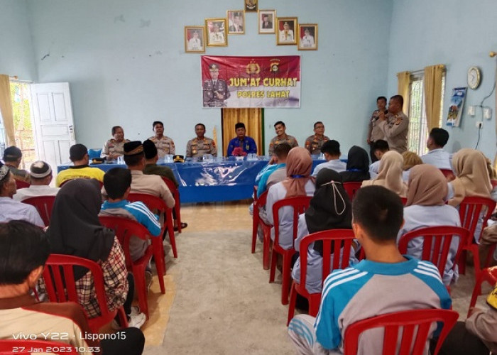 Kapolres Lahat S Kunto Hartono Pimpin Giat Jumat Curhat di Tanjung Payang
