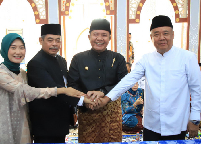 Gubernur Herman Deru Resmikan Masjid Jami Cahaya Ar-Rohman Lebak Budi Lahat di Dusun Cik Ujang