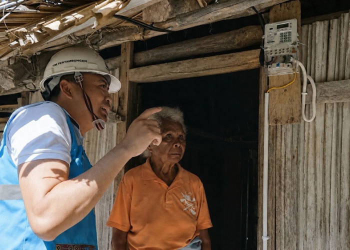 149 Keluarga di Noemuke NTT Kini Nikmati Listrik PLN 24 Jam, Harapan Baru bagi Pendidikan dan Ekonomi Warga