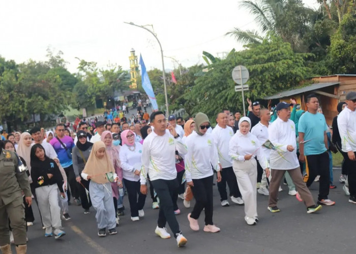 Ribuan Warga Kabupaten Lahat Meriahkan Jalan Santai, Dihadiri Artis Ibu Kota