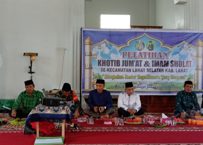 Pelatihan Khotib dan Imam Sholat Jumat se Kecamatan Lahat Selatan Sukses dan Lancar