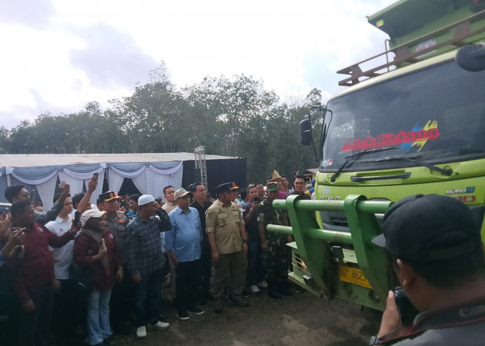 Gubernur Sumatera Selatan Herman Deru Resmikan Jalan Hauling Batubara PT Levi Bersaudara Abadi di Kabupaten La