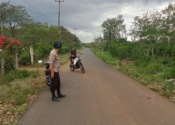Polsek Pajar Bulan Gelar Patroli Antisipasi Balap Liar di Wilayah Hukumnya