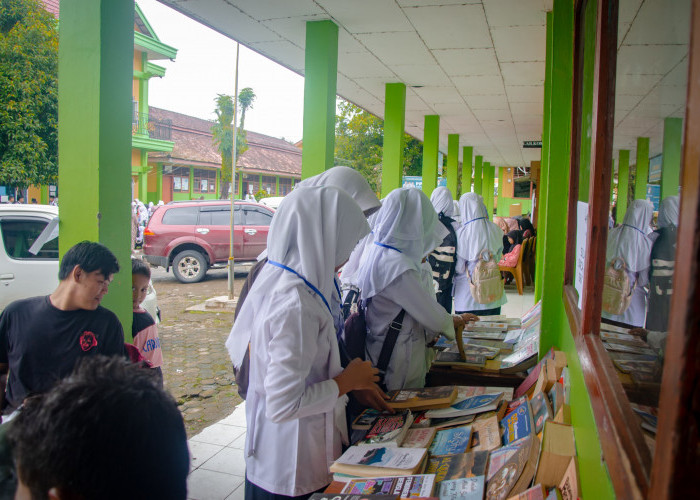 LICHI Institute Galakkan Literasi di Ponpes Abdur Rohman Bungamas. 