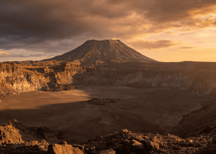 Letusan Gunung Tambora 1815: Peristiwa Dahsyat yang Mengguncang Dunia dan Meninggalkan Jejak Tak Terhapuskan